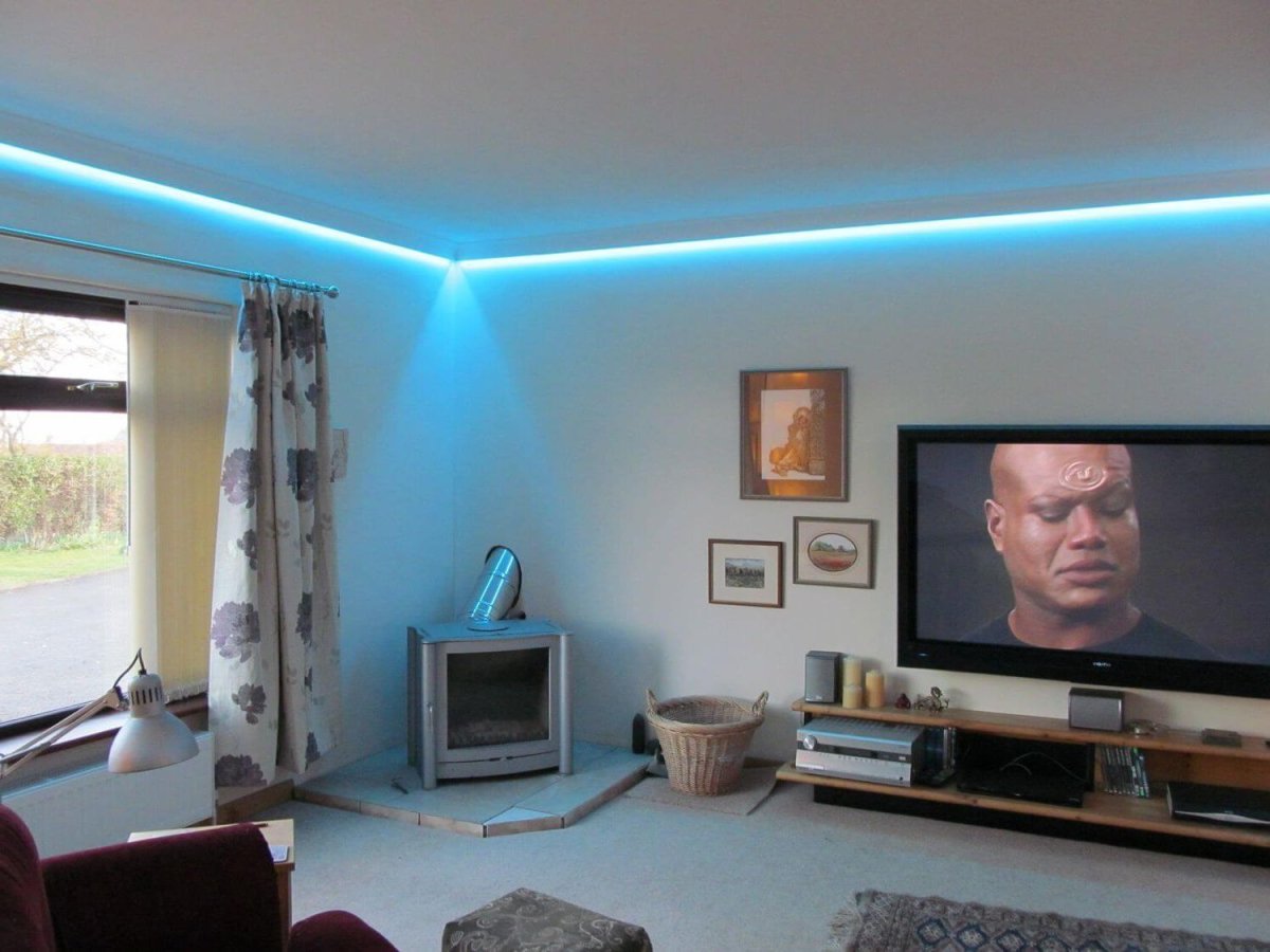 Комната с подсветкой