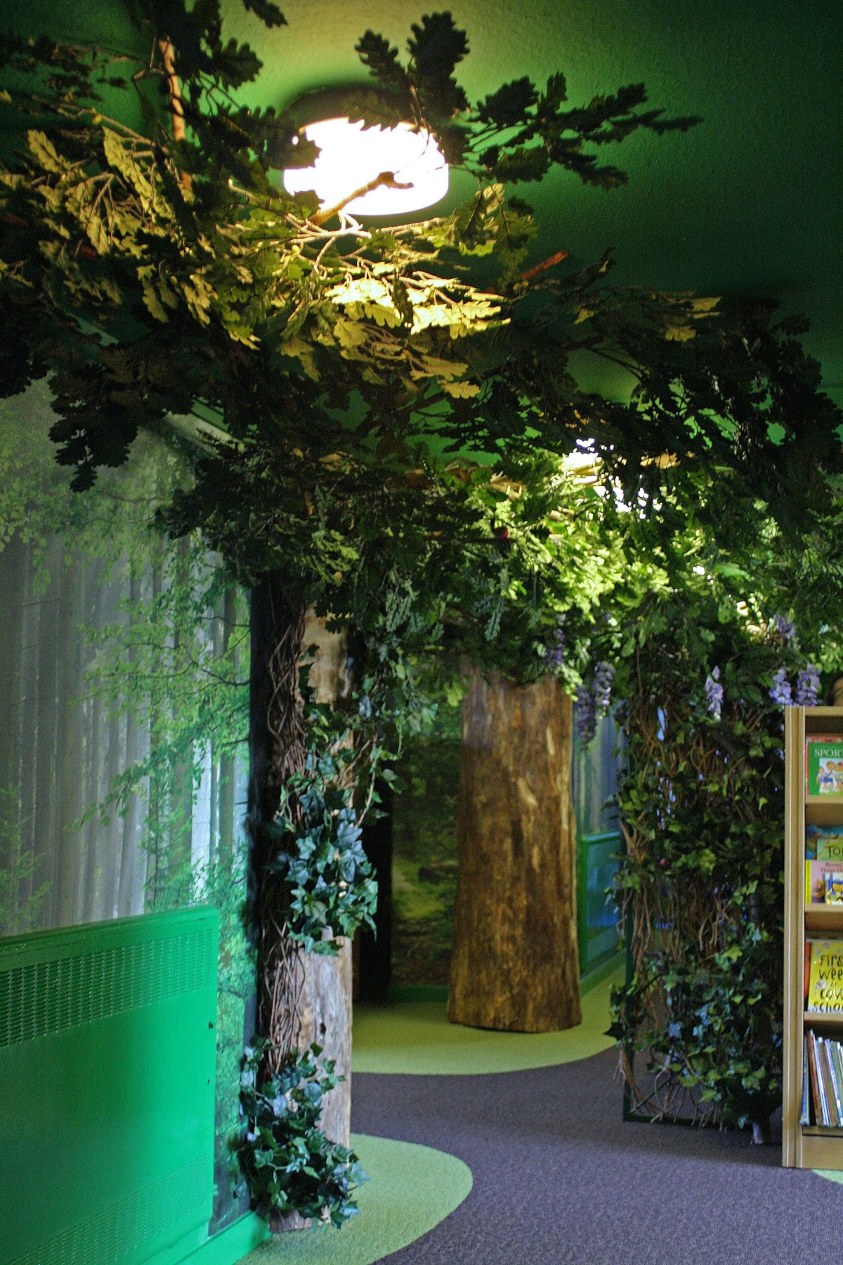 Детская в стиле лес