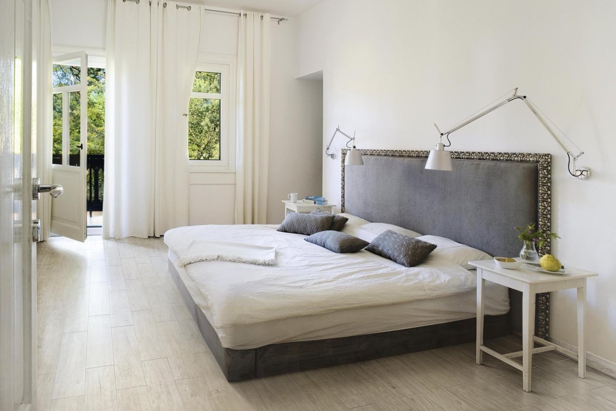 Напольная плитка в спальне