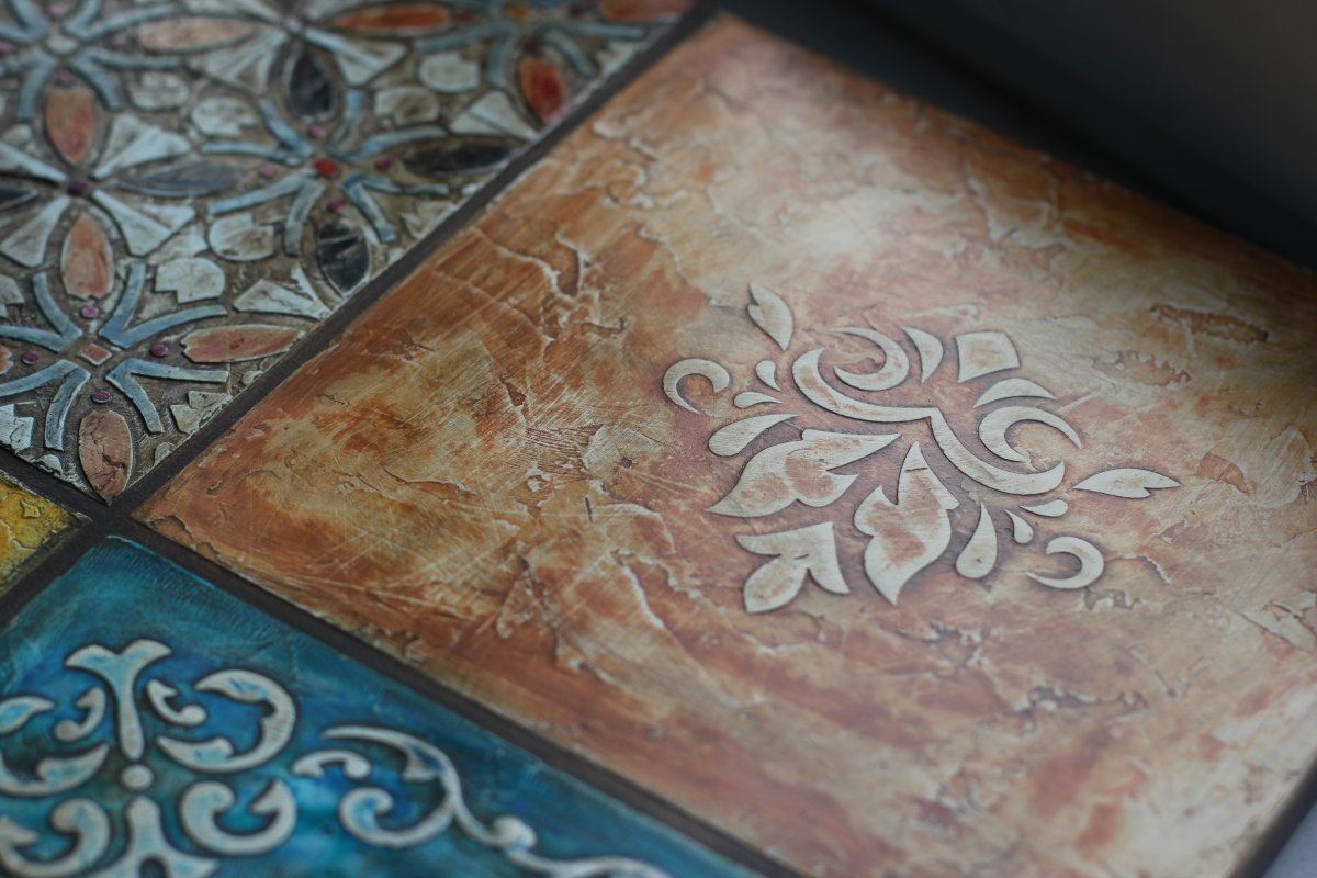 Старинная кафельная плитка