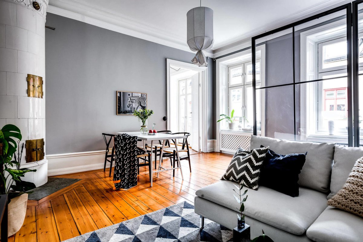 Светло серые стены