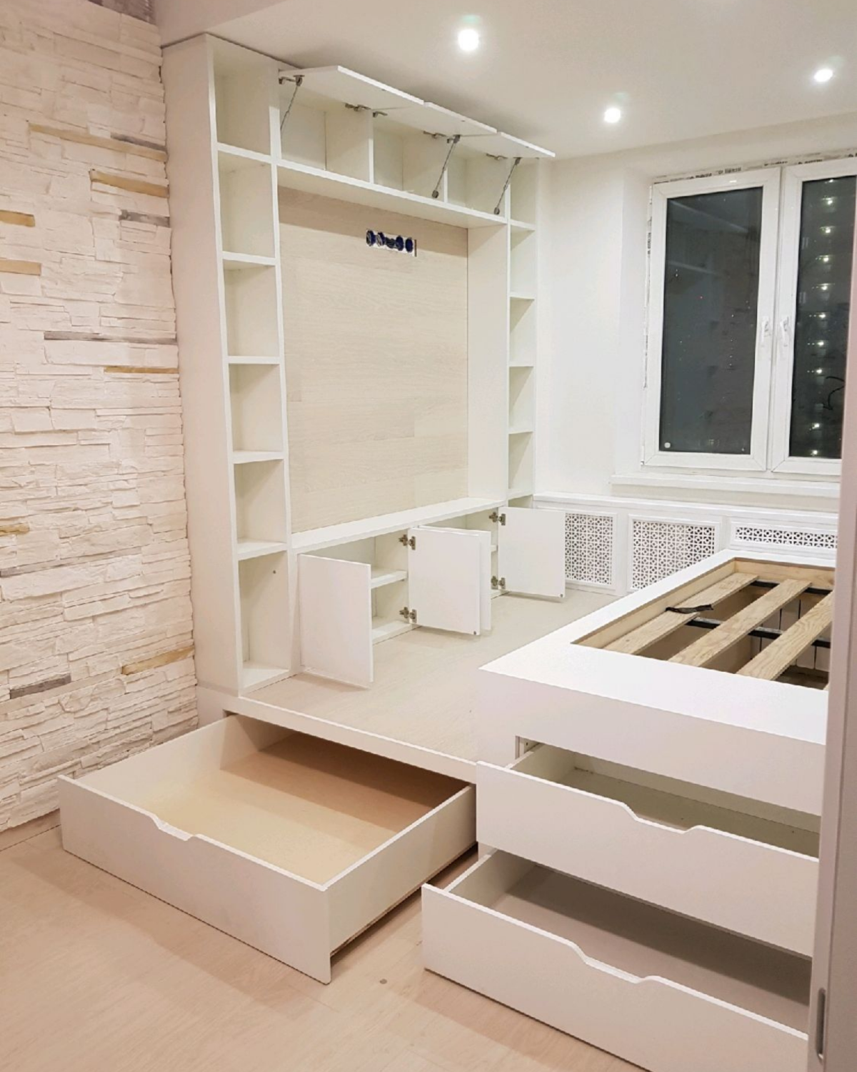 КРОВАТЬТВ однокомнатной квартире