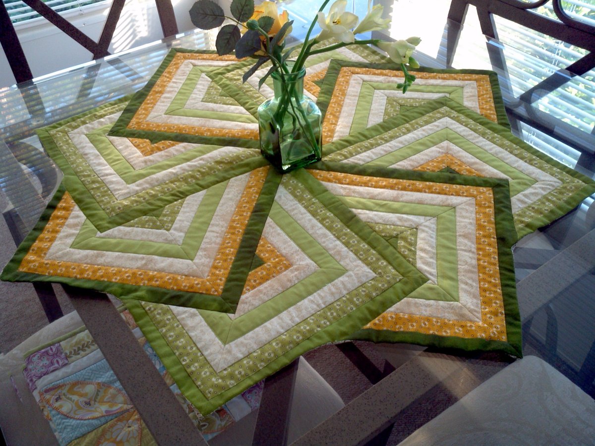 Скатерть из старого лоскута