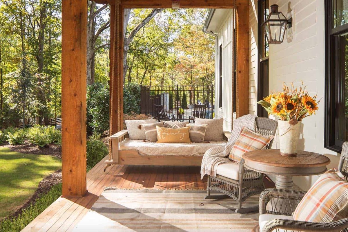 Веранда на даче в прованском стиле