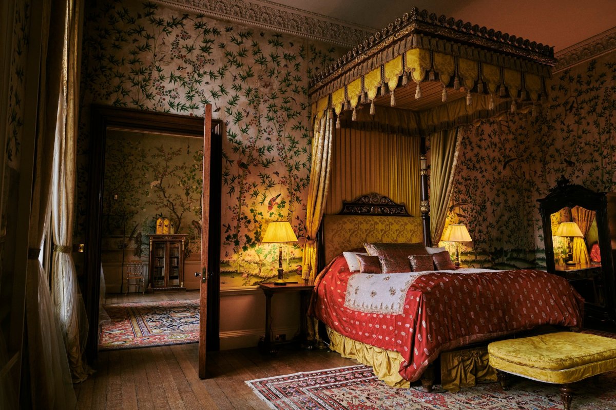 Шторы в замке