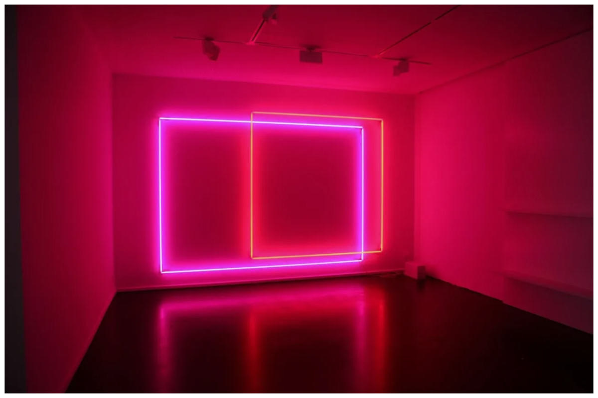 Неоновые комнаты в стиле бара