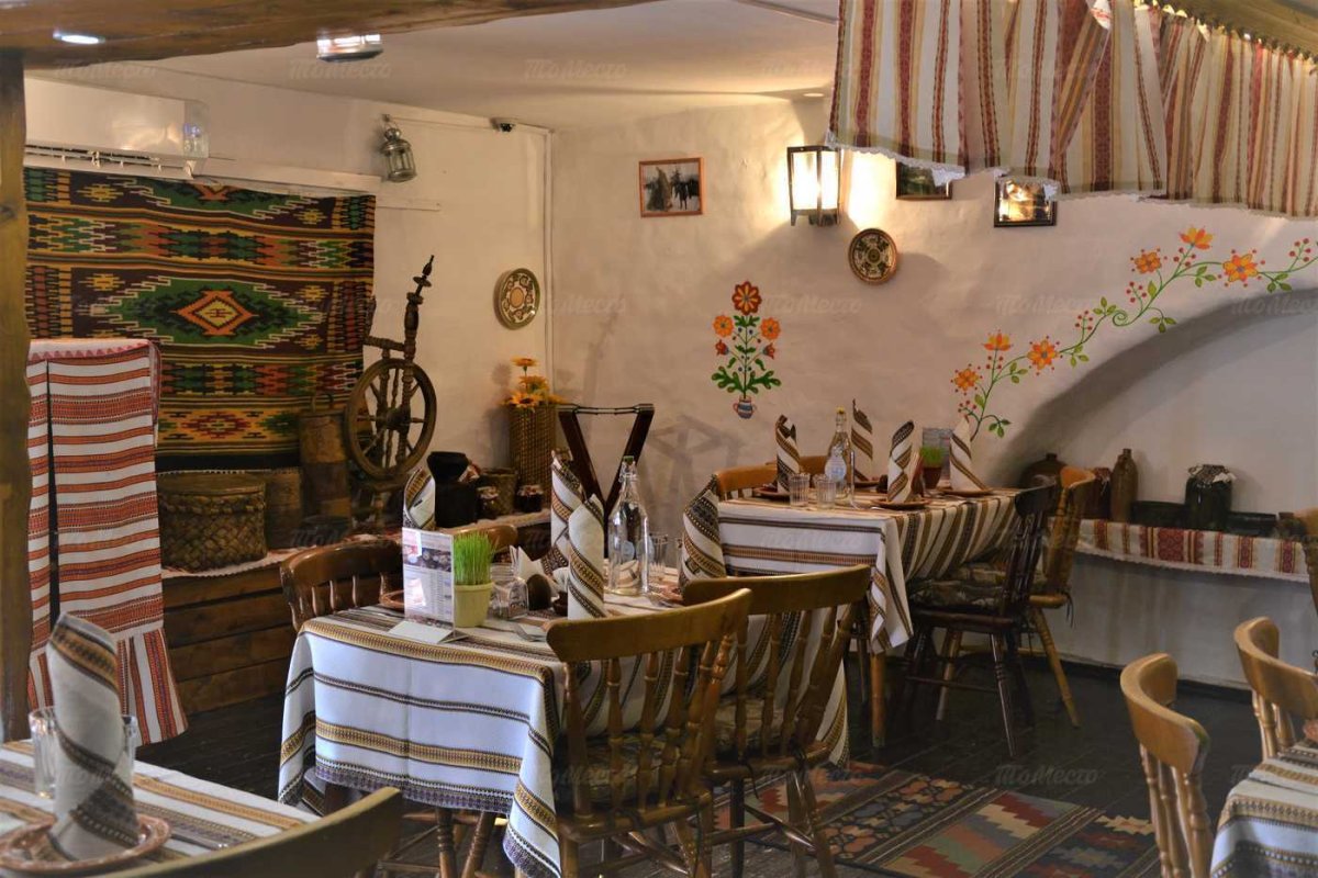 Столовая в украинском стиле