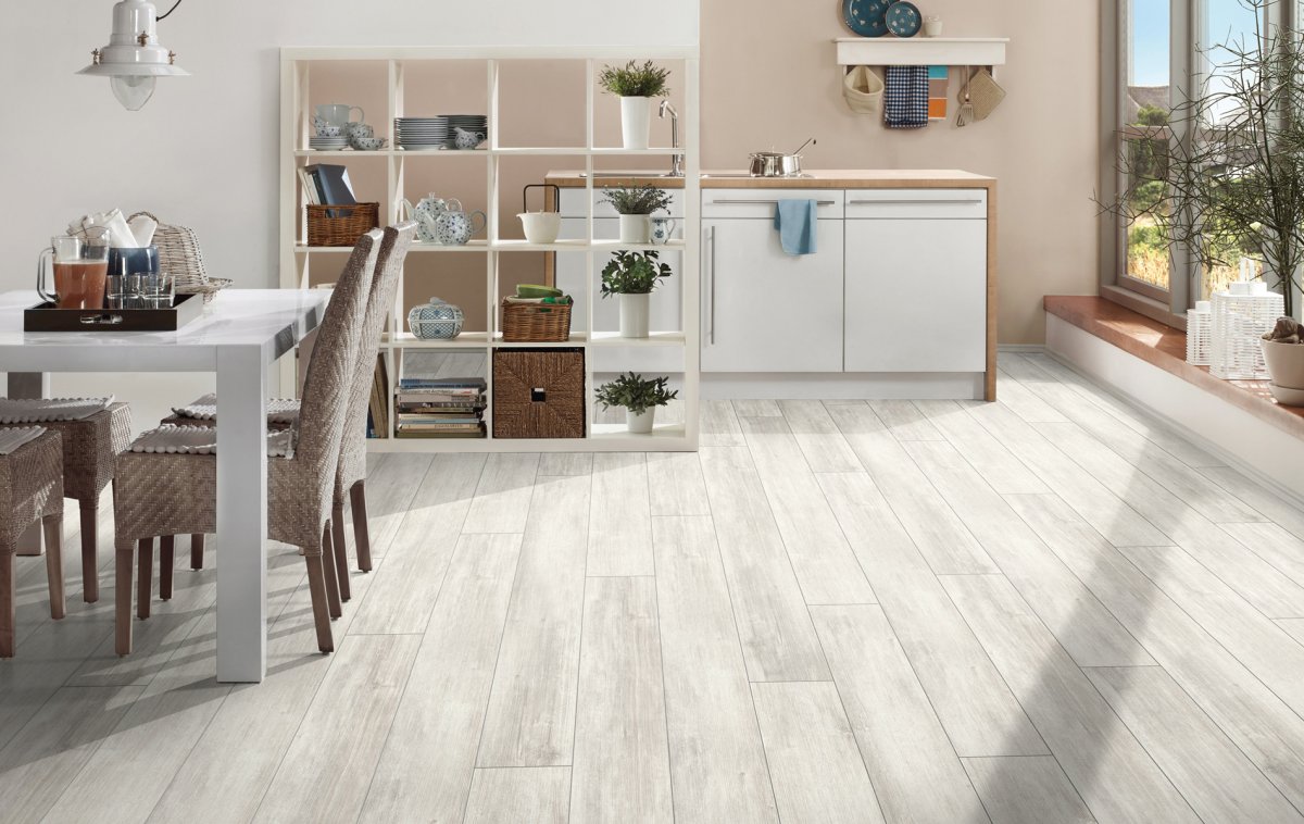 Ламинат кухня гостиная