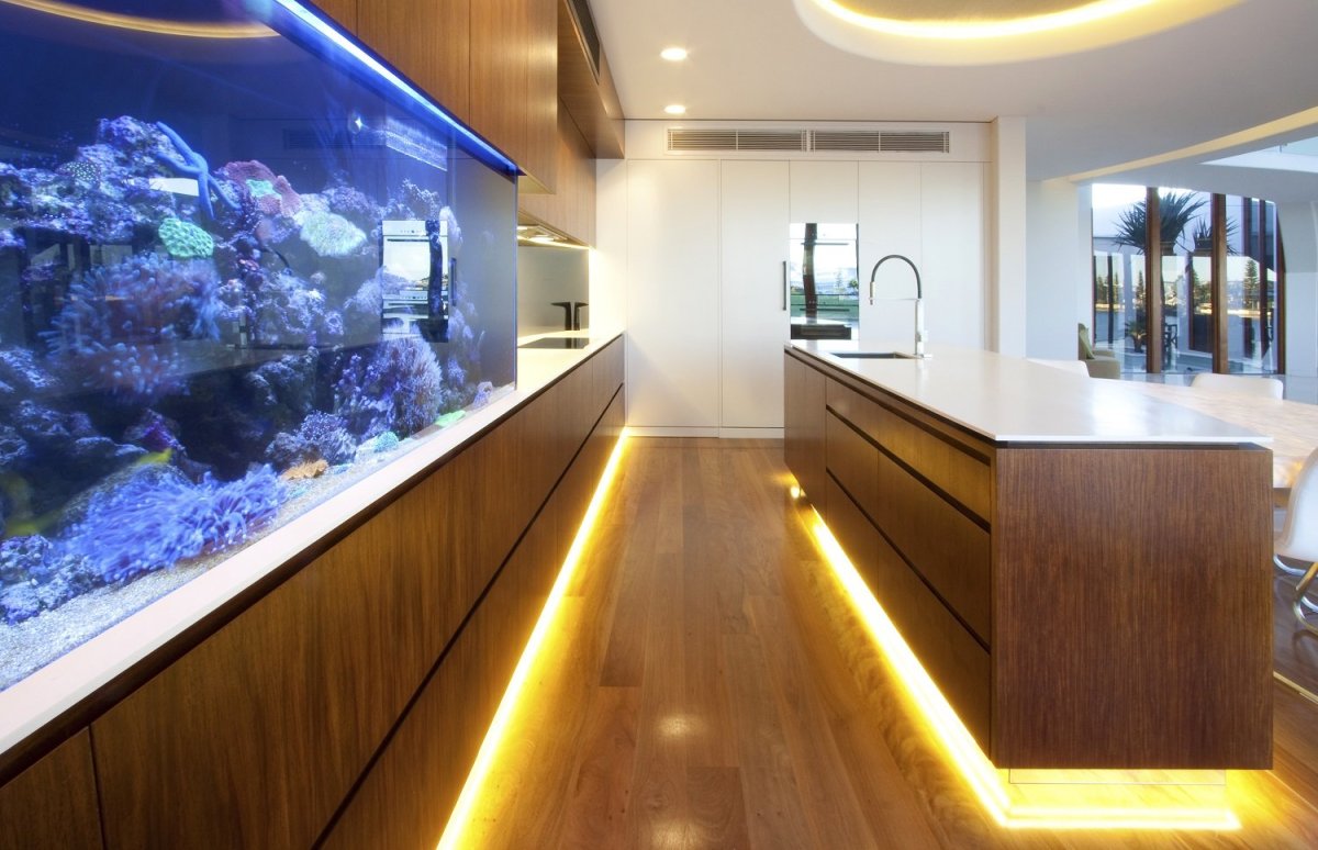 Аквариум в современном стиле