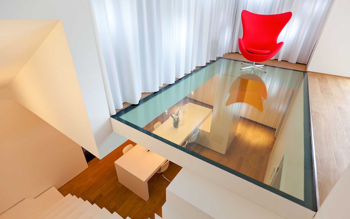 Стеклянный пол в интерьере