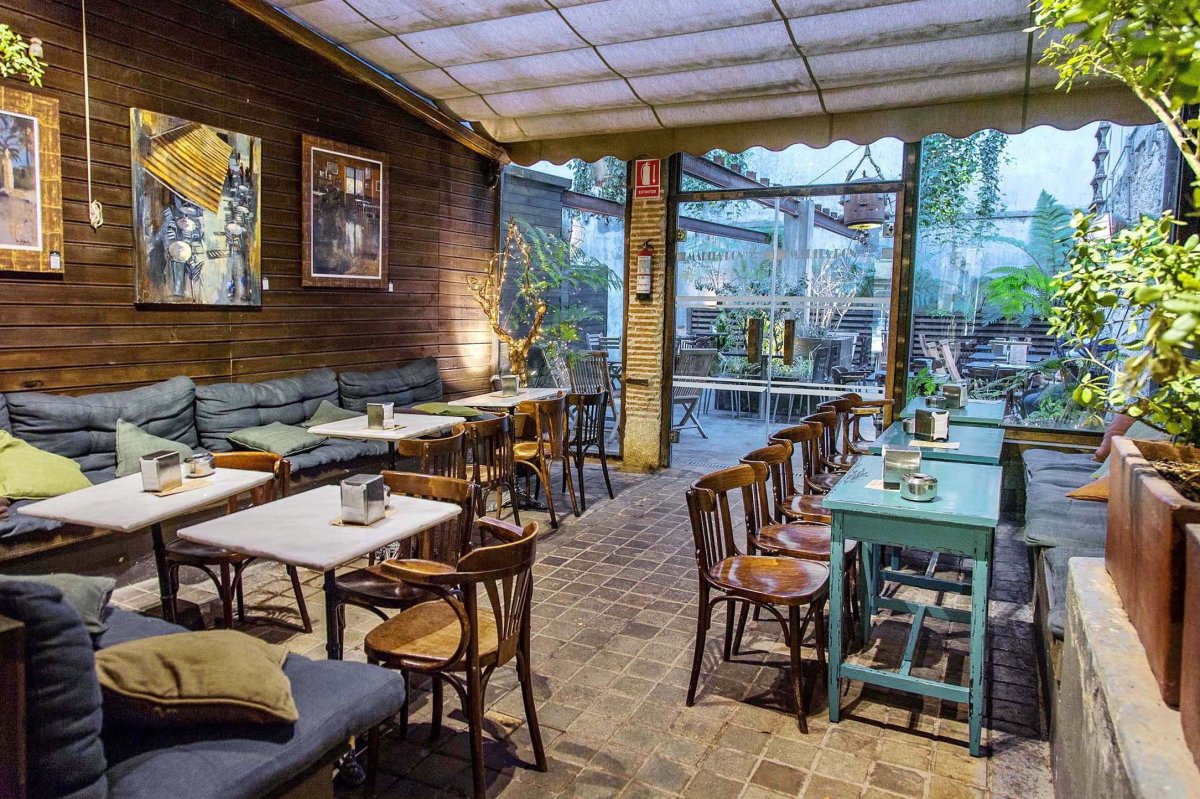 Кафе деревенский дворик Иркутск