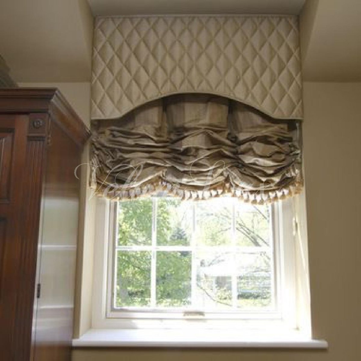 Римские шторы с фигурным низом