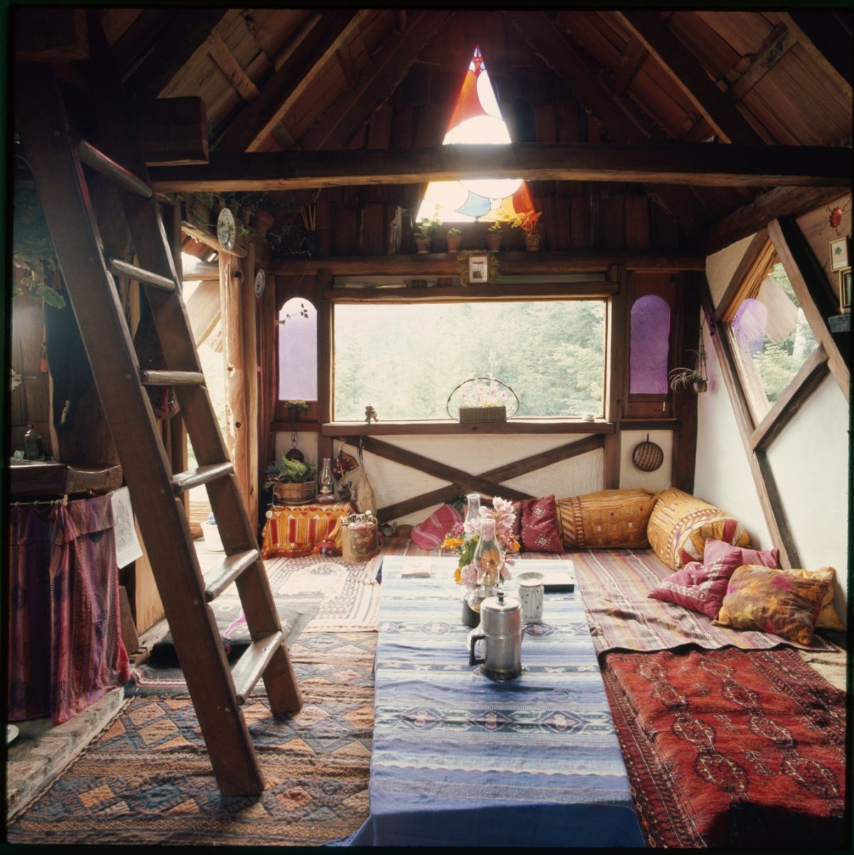 Кафе в стиле хиппи