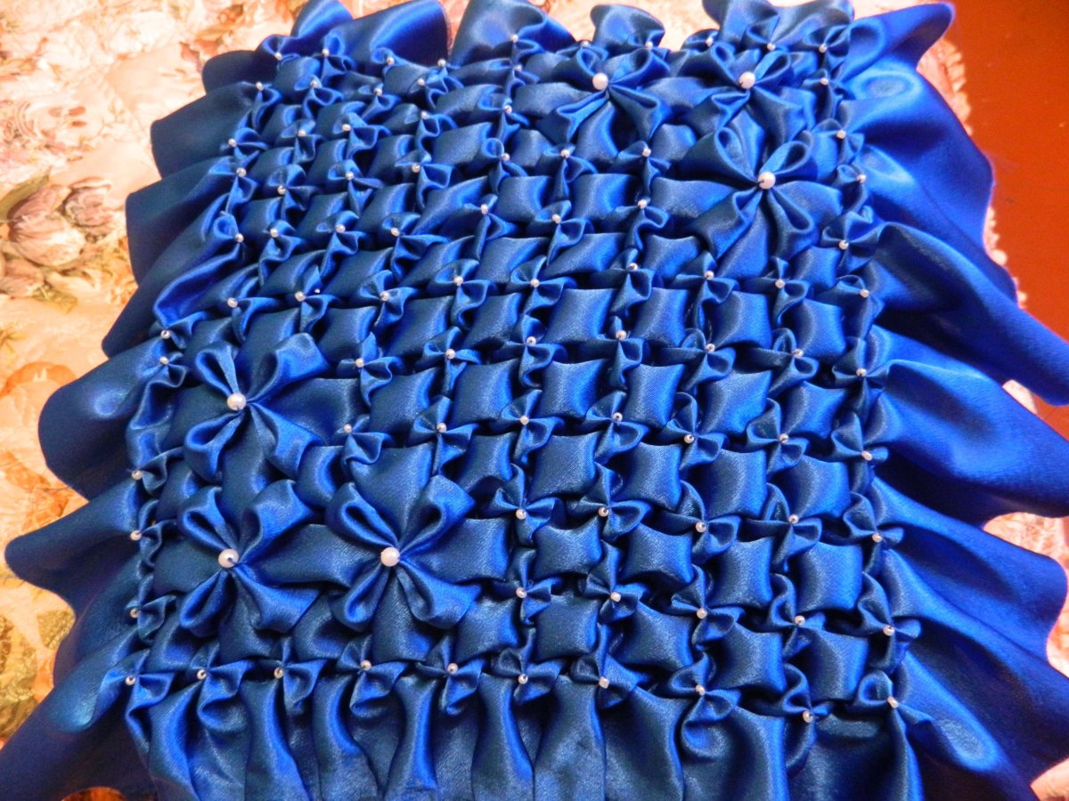 Вечернее платье с буфами