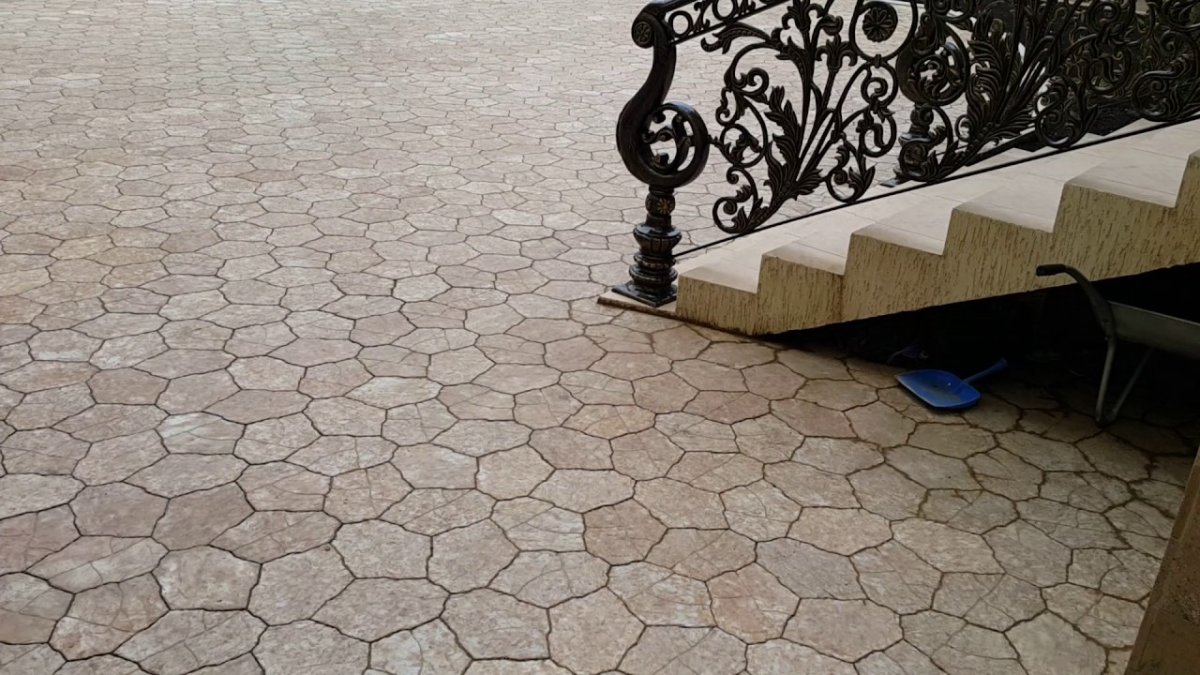 Тротуарная плитка каменный цветок