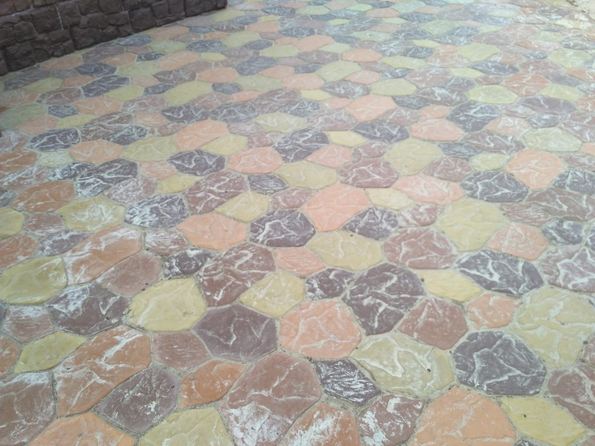 Каменный цветок зеленый Спутник 250х330