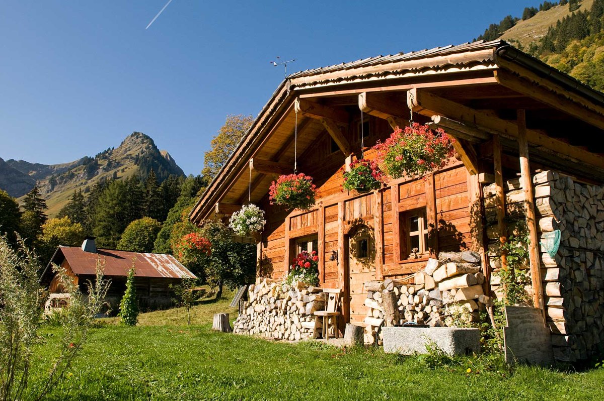 Альпийское Шале интерьер спальня