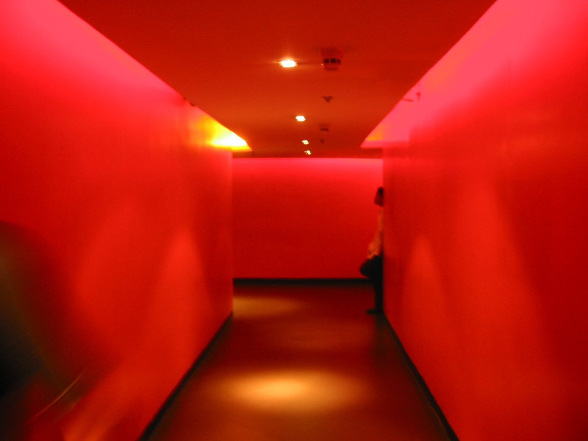 Красный коридор Эстетика