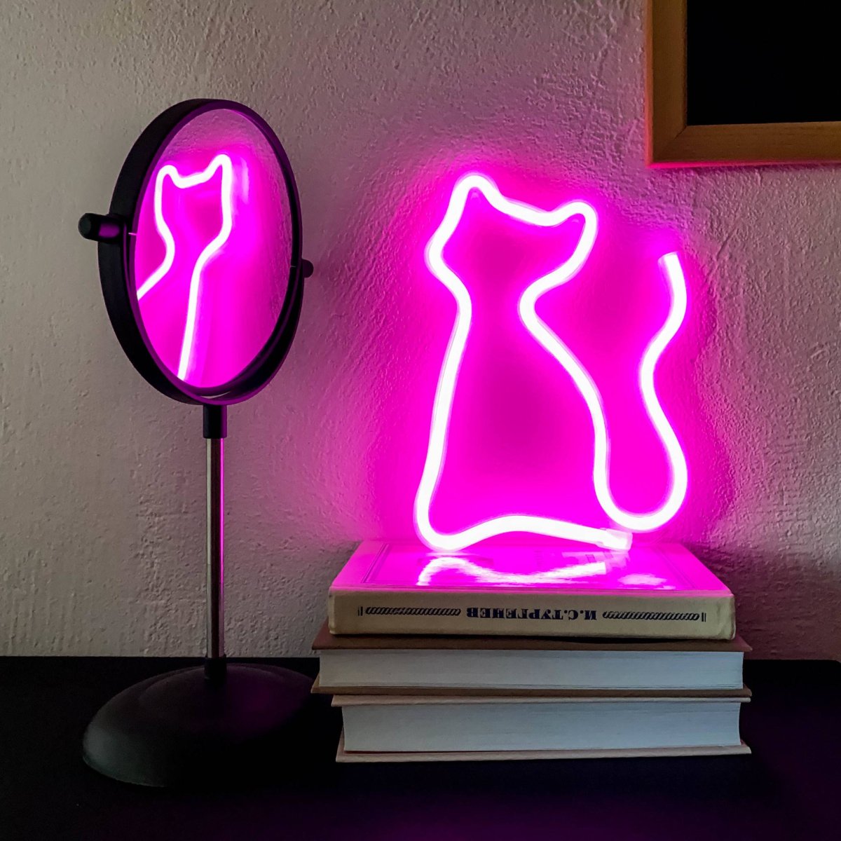 Неоновый светильник