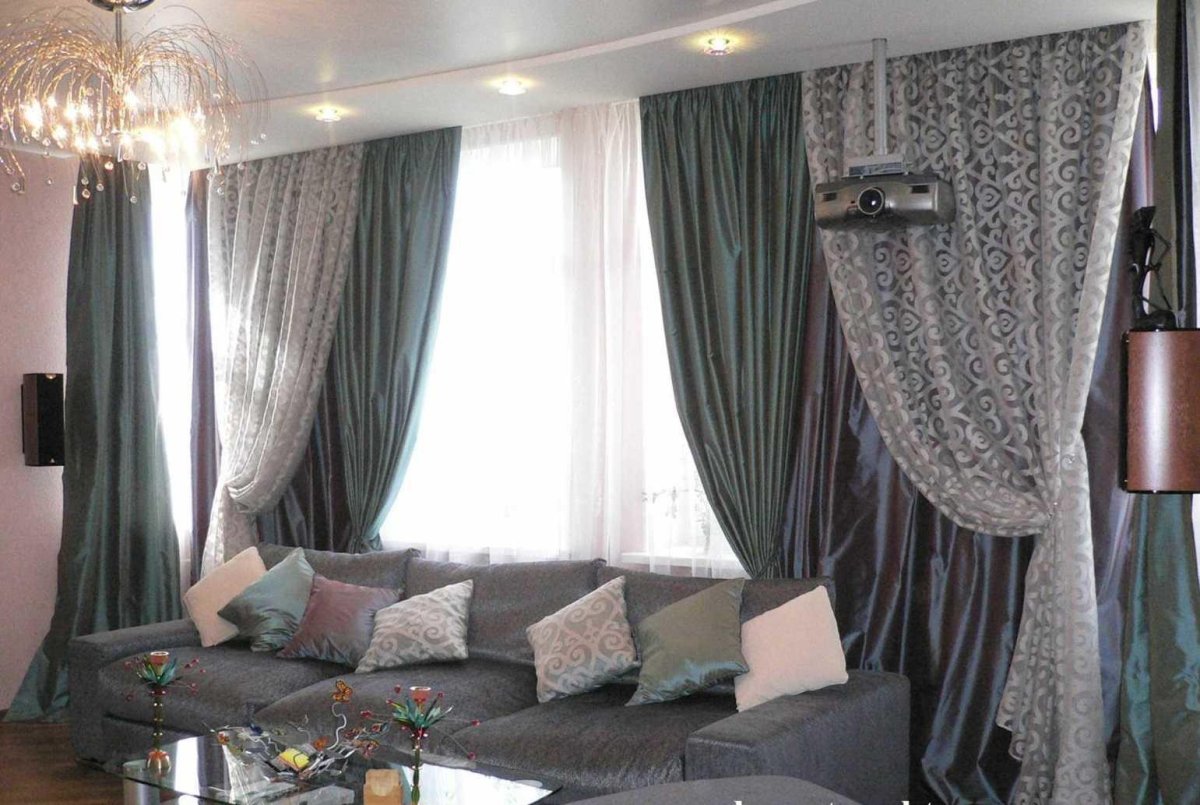 Двойные шторы в гостиную