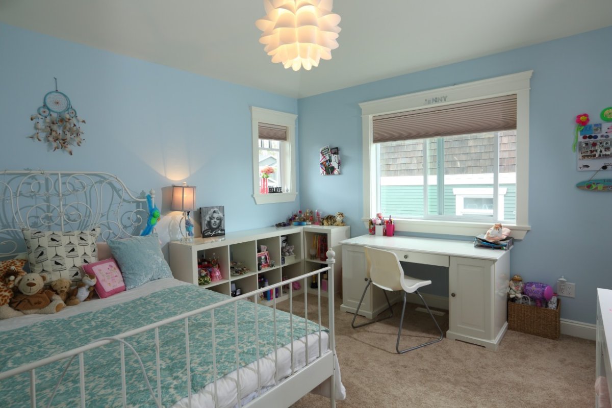 Потолок из гипсокартона для девочки