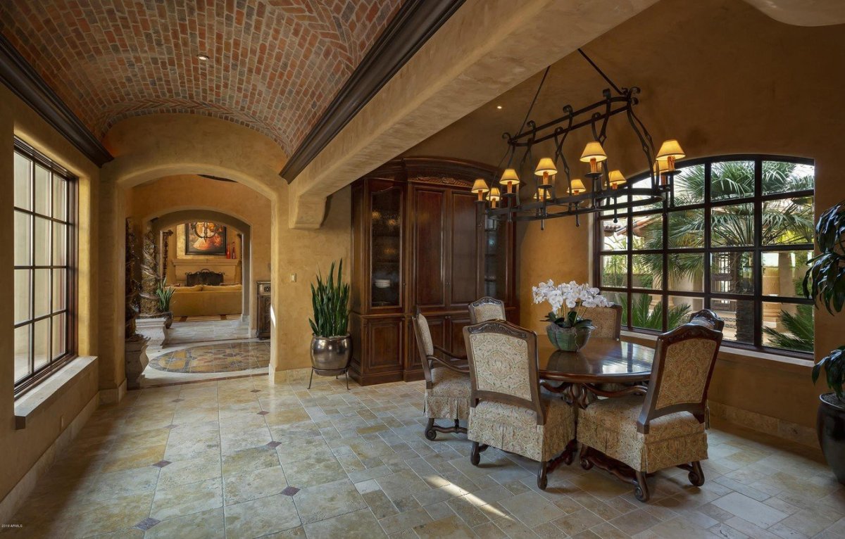 Спальня в Тосканском стиле