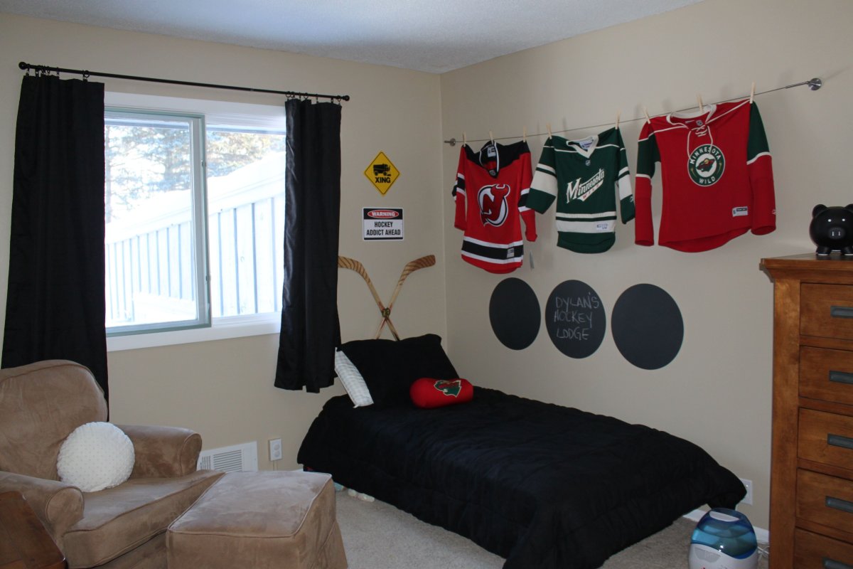 Детская комната в хоккейном стиле