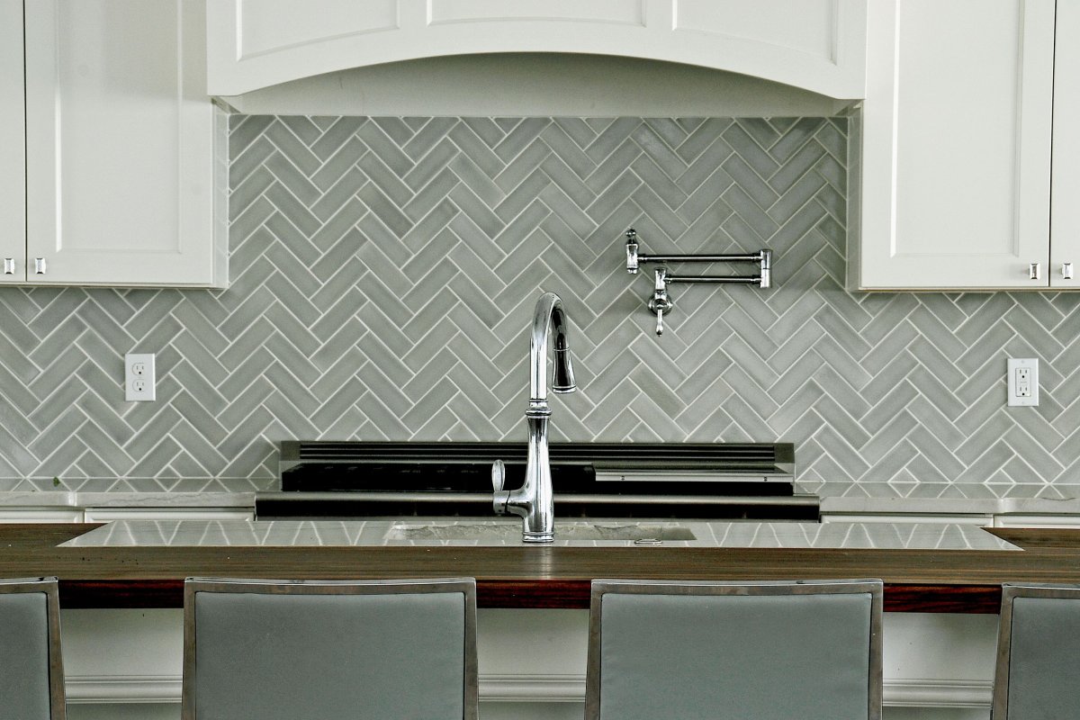 Фартук елочкой на кухне