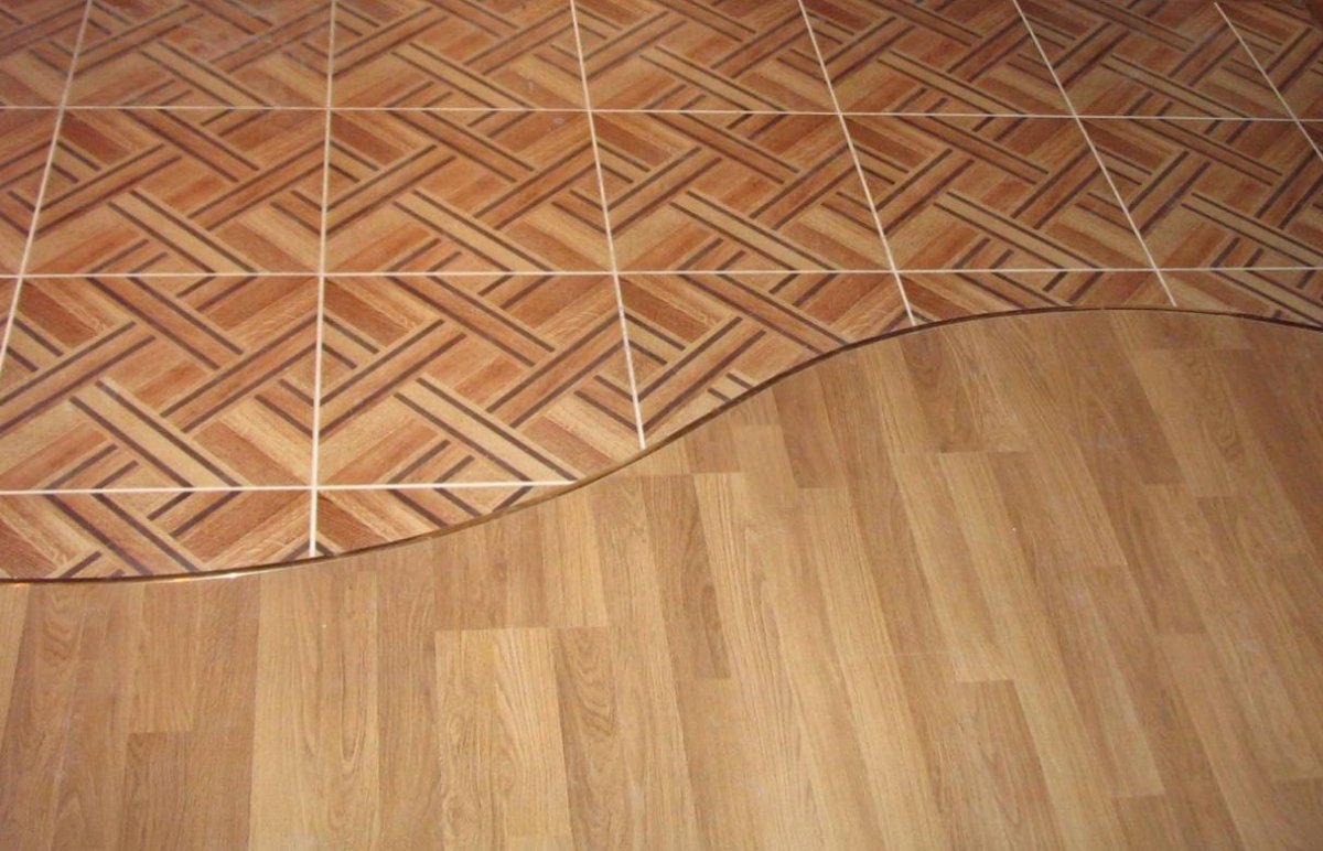 Стык плитки и ламината