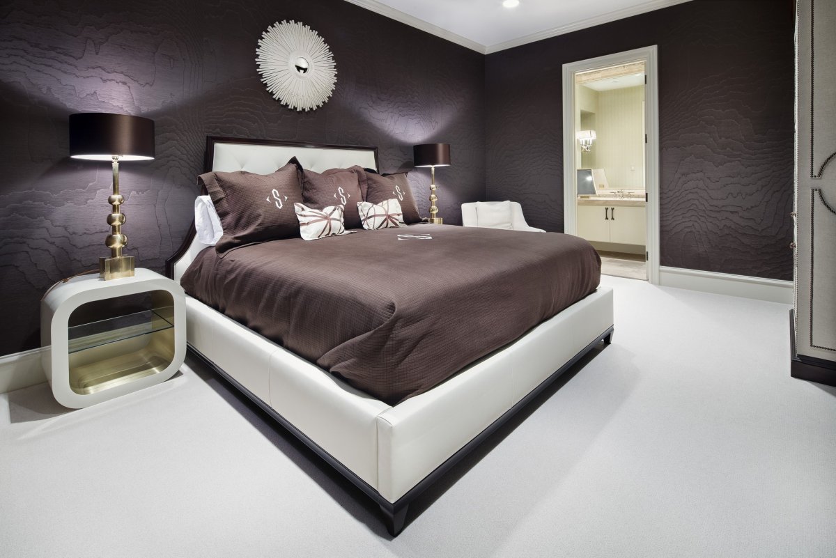 Спальня в шоколадных тонах