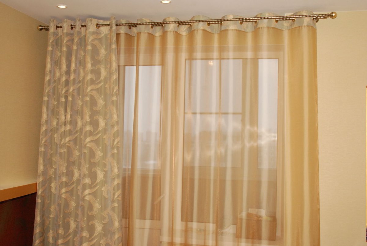 Шторы на люверсах в спальню