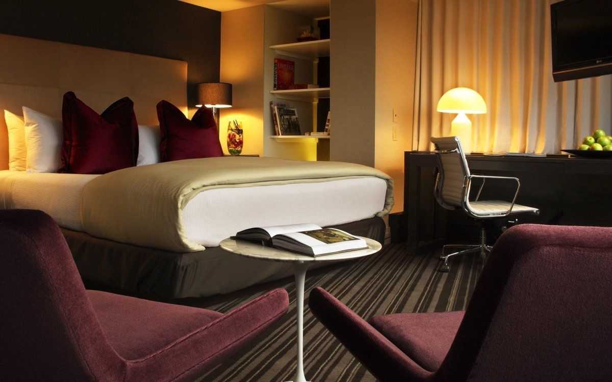 Кресло в спальню