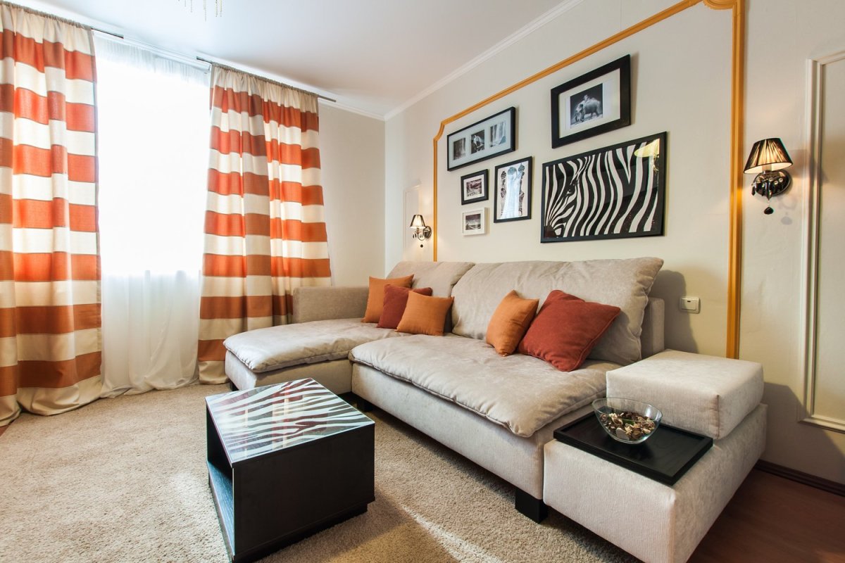 Уютная гостиная в светлых тонах