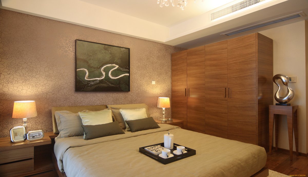 Розетки над прикроватной тумбочкой