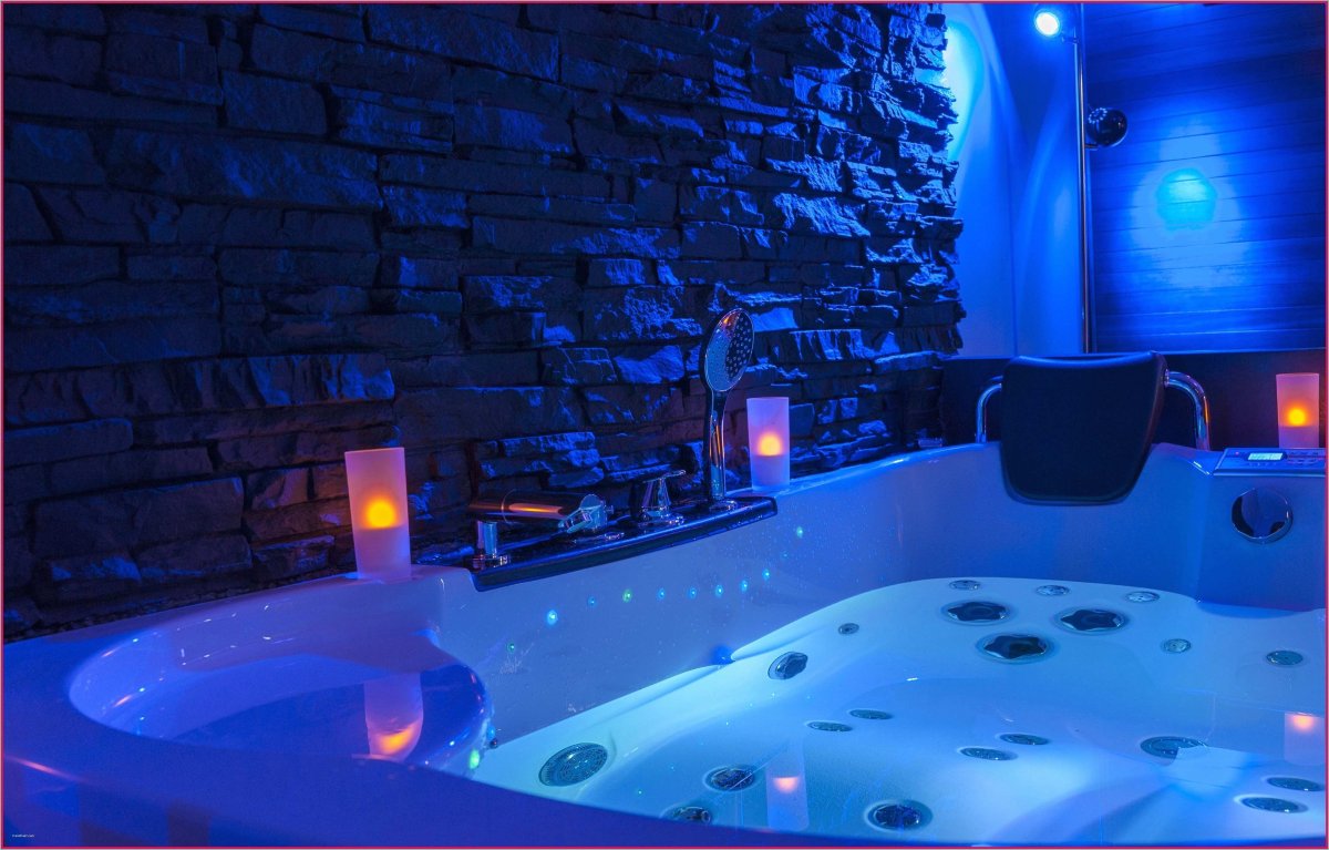 Комнаты для двоих с джакузи