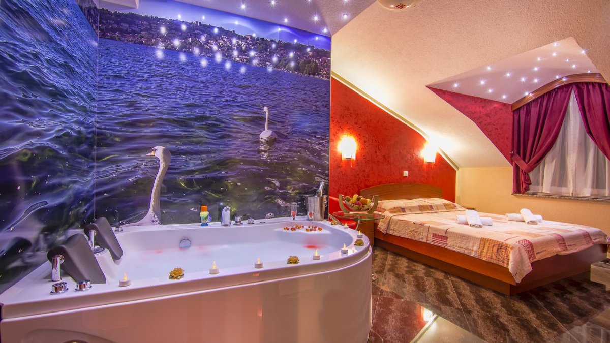 Ванные комнаты с джакузи