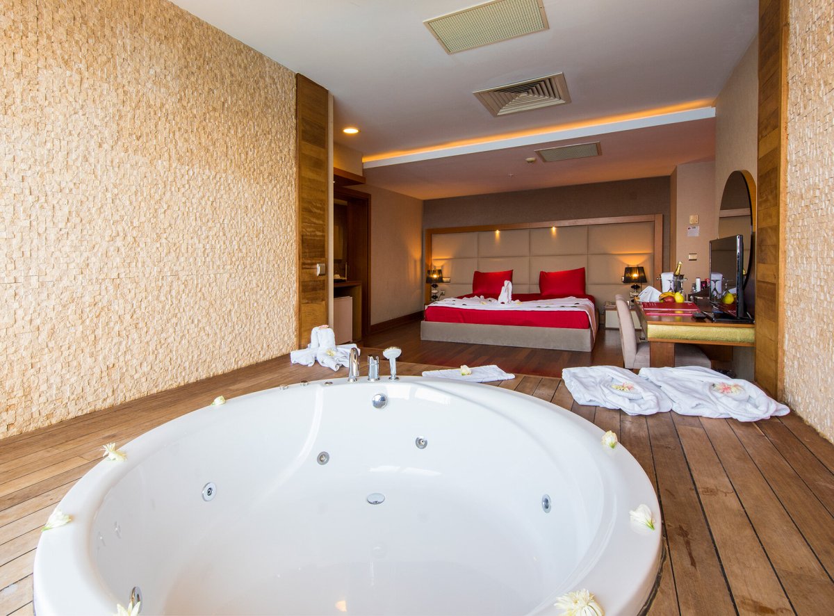 Роскошная ванная комната