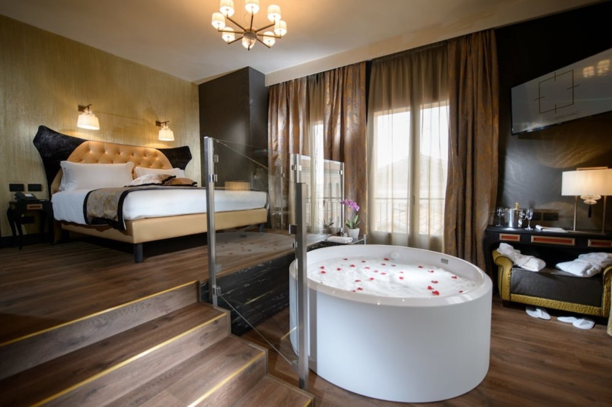 Ванная комната с джакузи