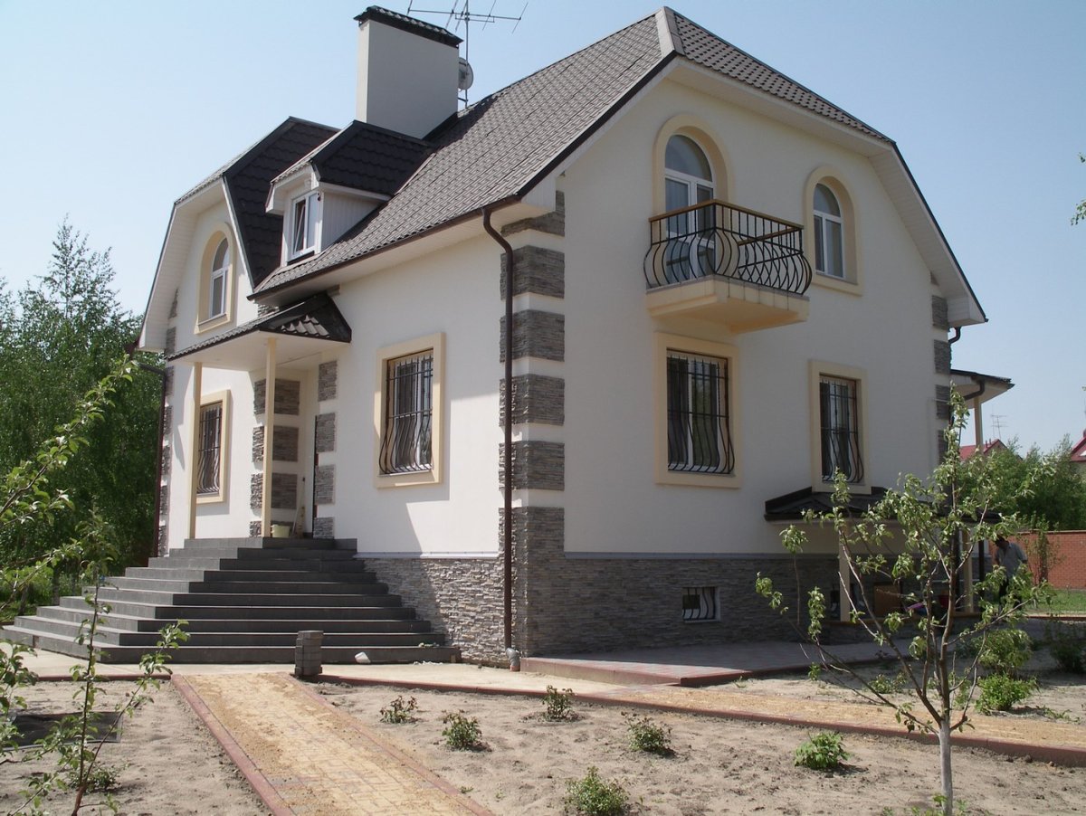 Красивый штукатурный фасад