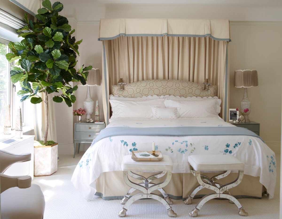 Кухня гостиная с колоннами