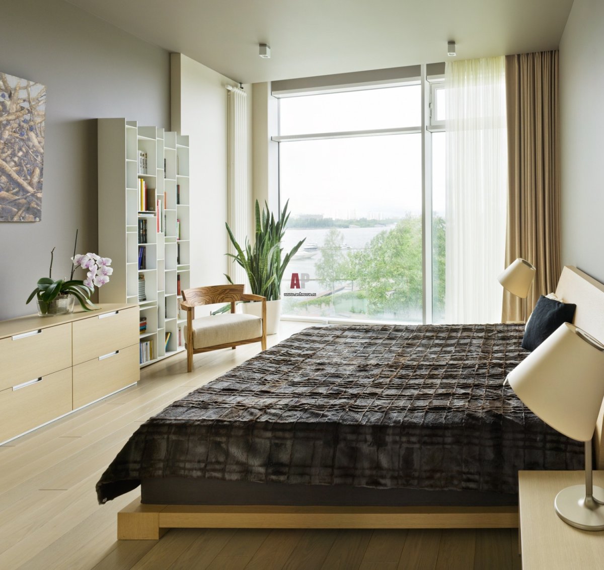 Рейки в спальне