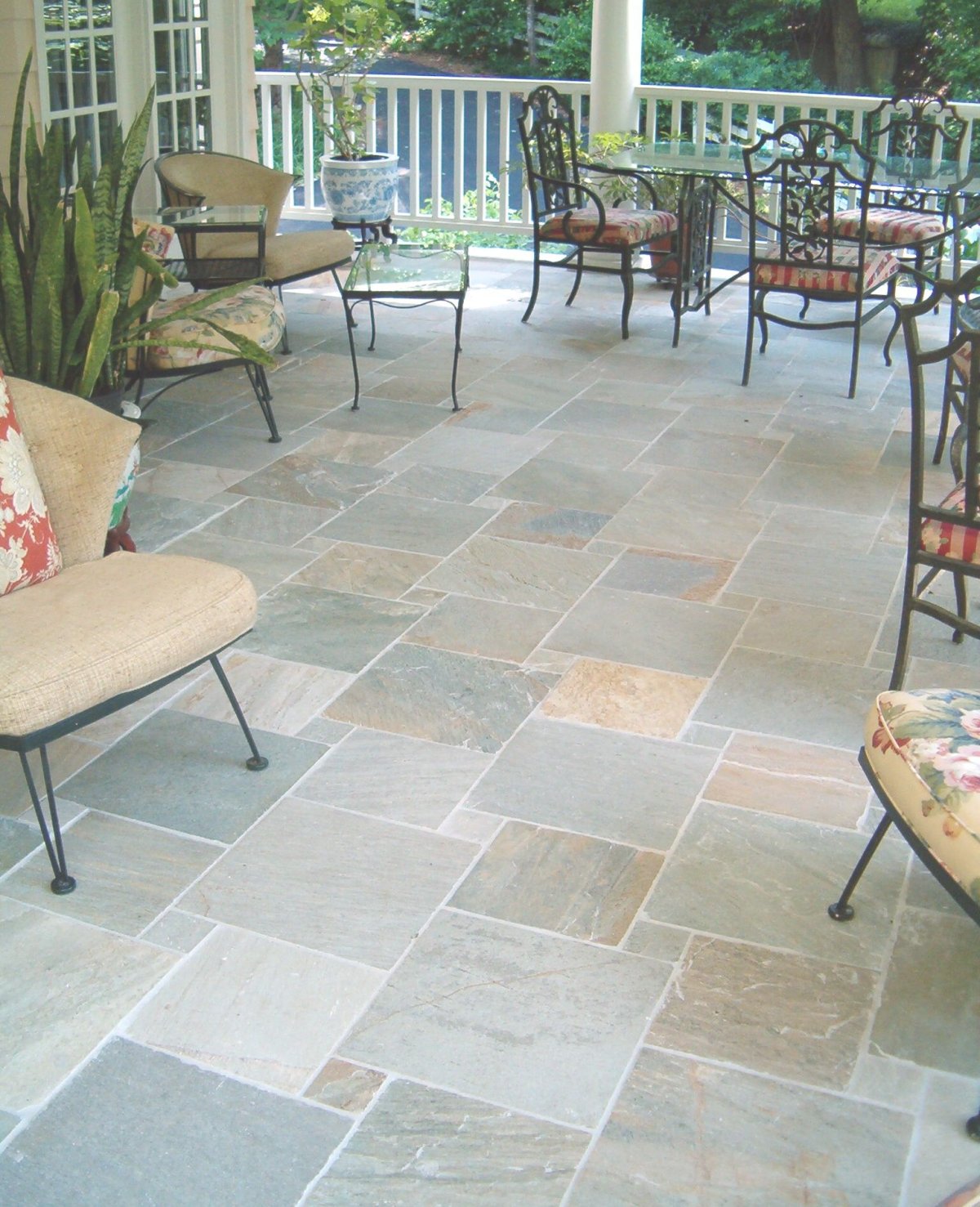 Напольная плитка для веранды