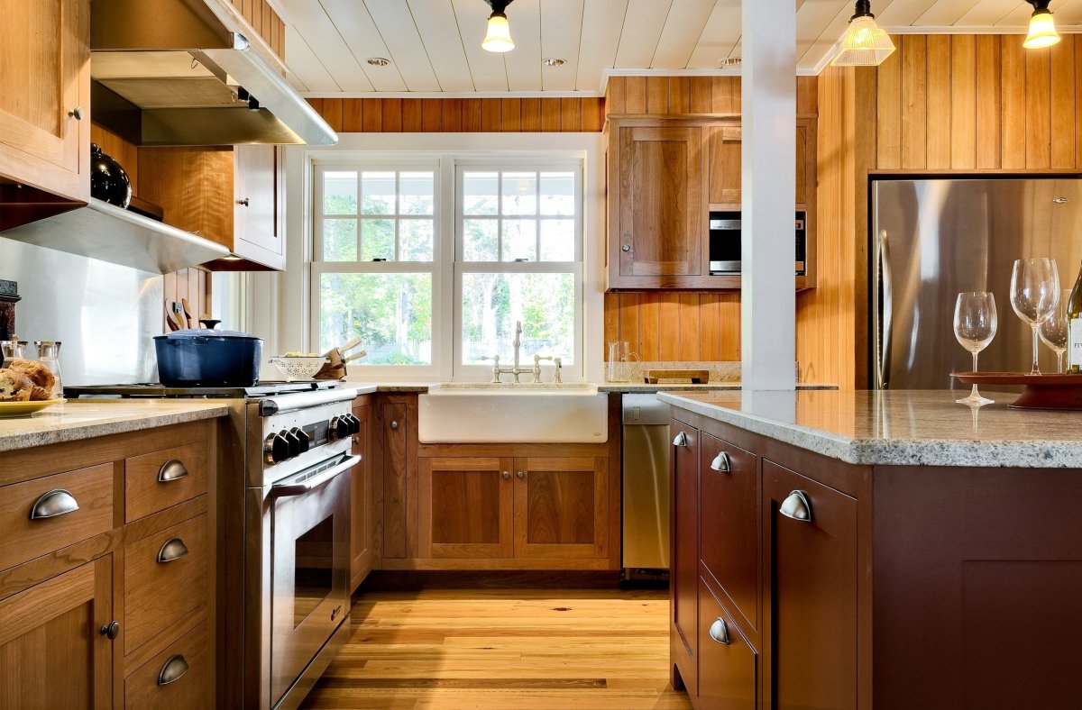 Кухни с деревянной отделкой