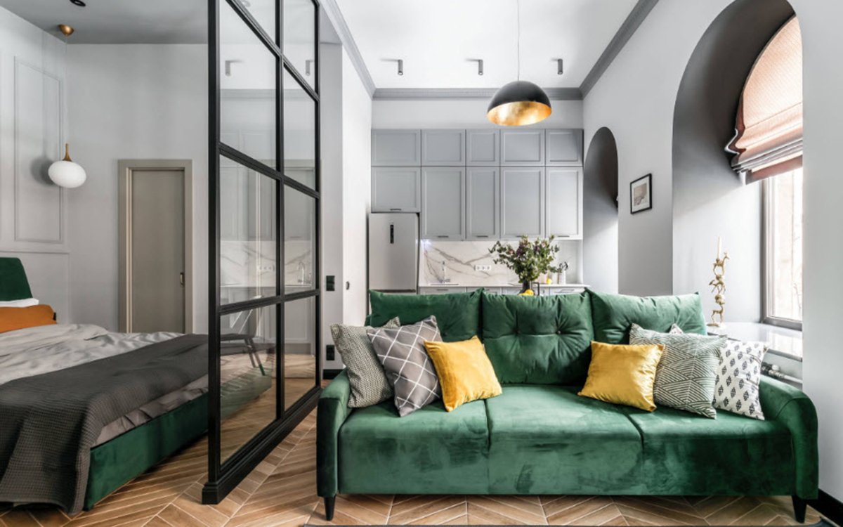 Декоративная перегородка для зонирования кухни и гостиной