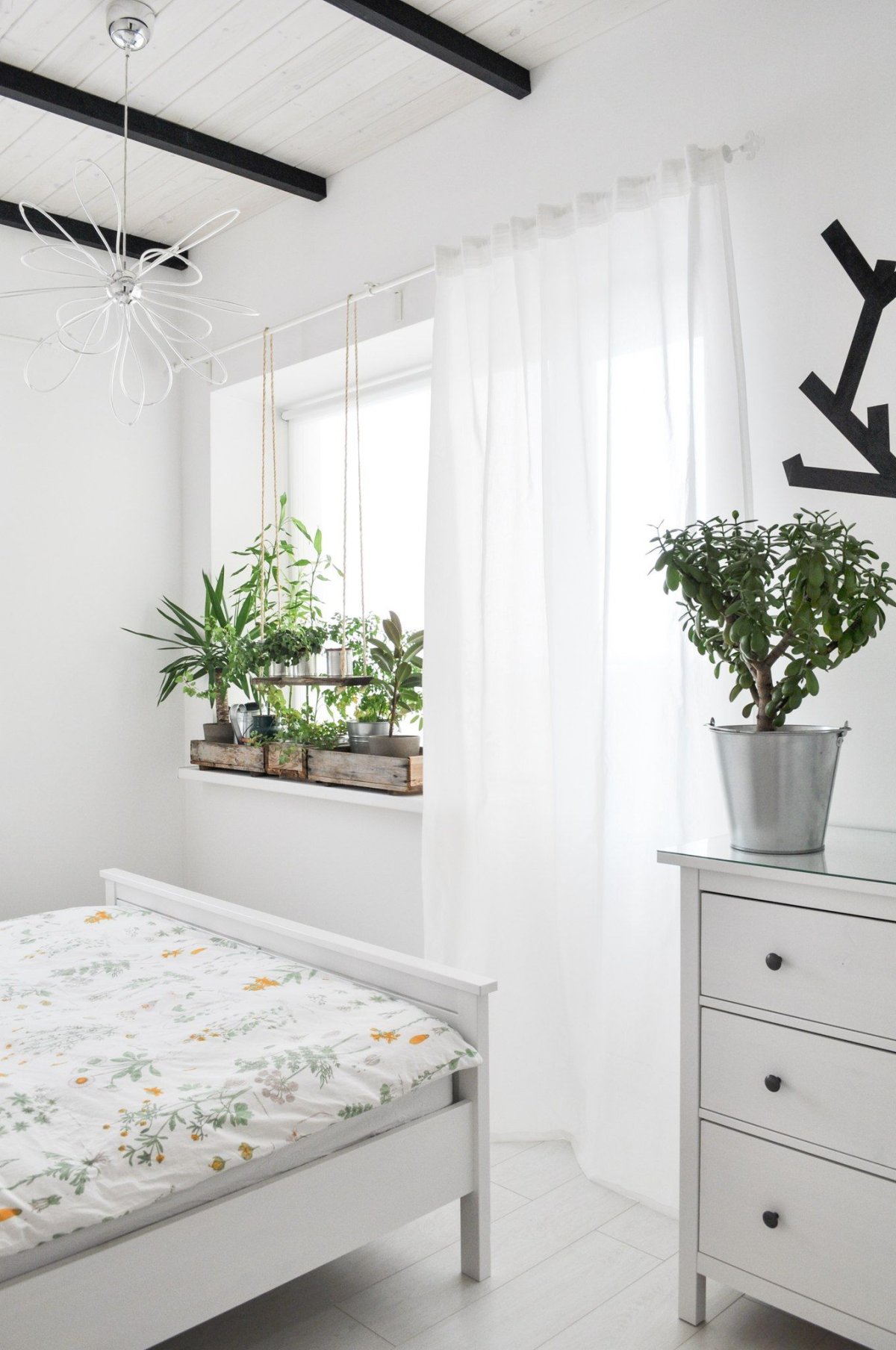 Ковровое покрытие в скандинавском стиле для спальни