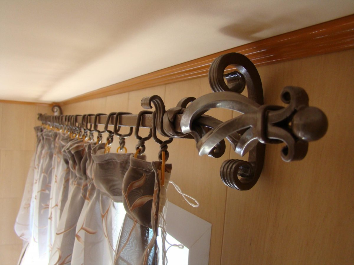 Багеты для штор настенные