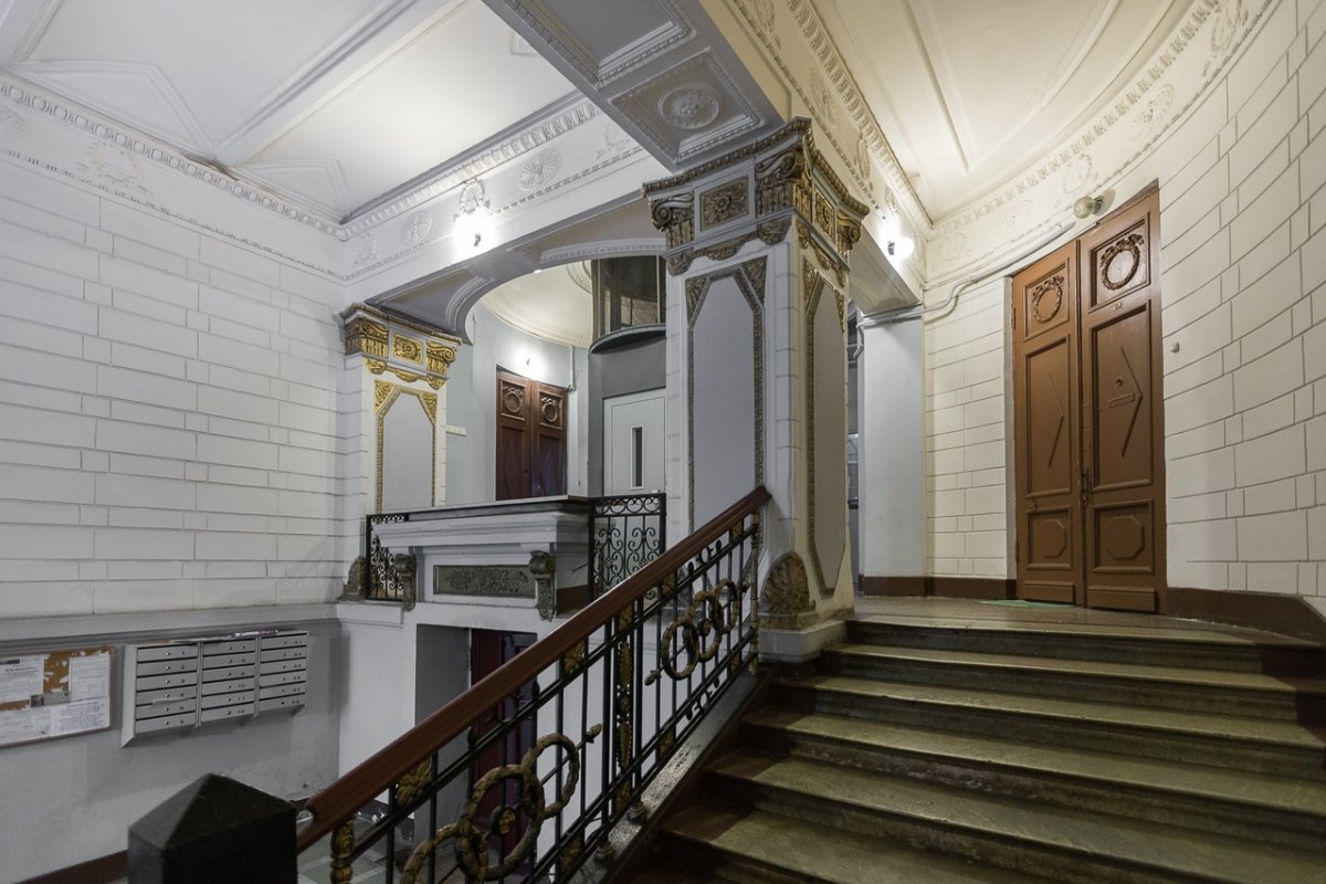 Кабинет в доходном доме