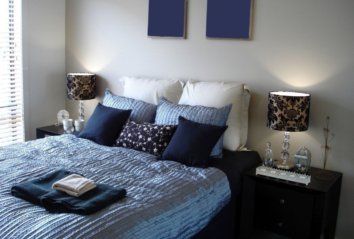 Нежно голубой цвет стен