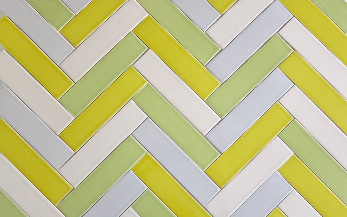 Цветная плитка елочкой