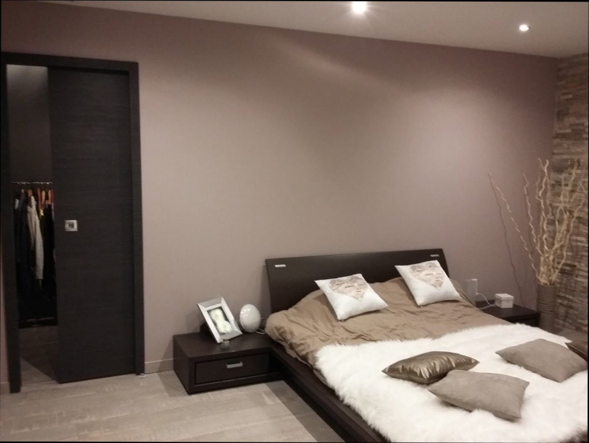 Шторы в бежевую спальню